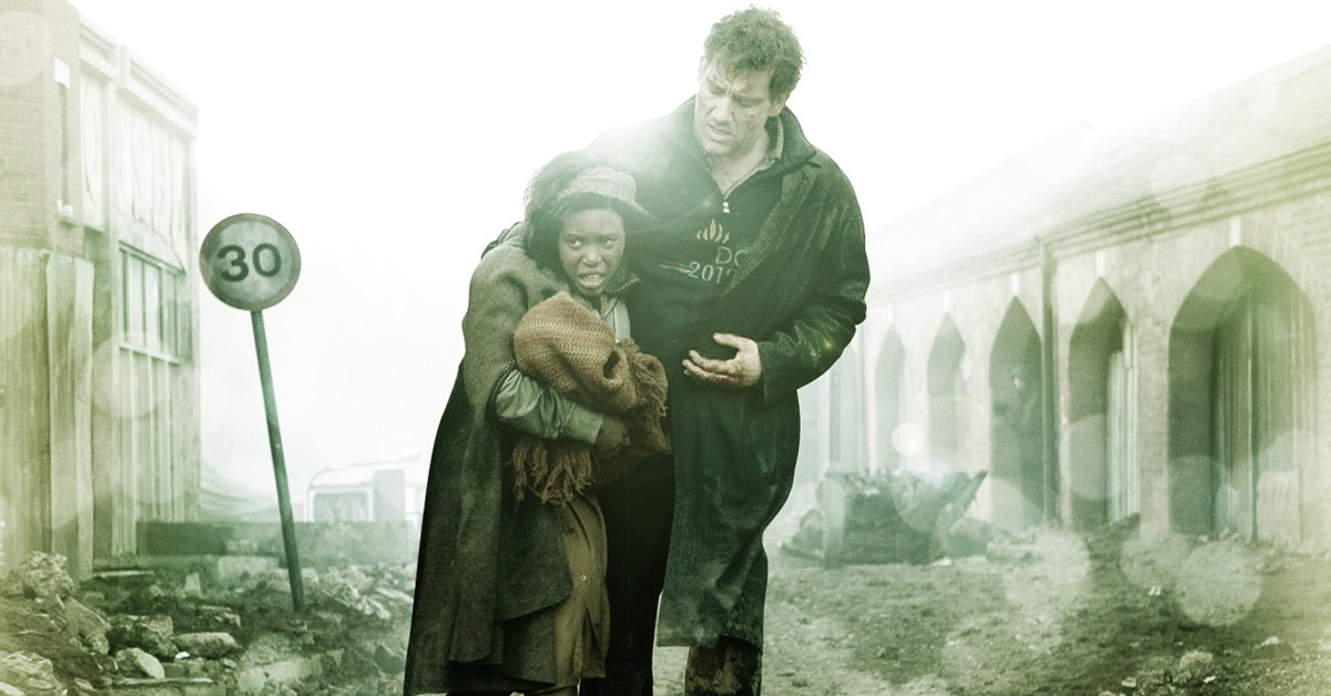 Clare-Hope Ashitey as Kee and Clive Owen as Theo Faron in Children of Men (2006)