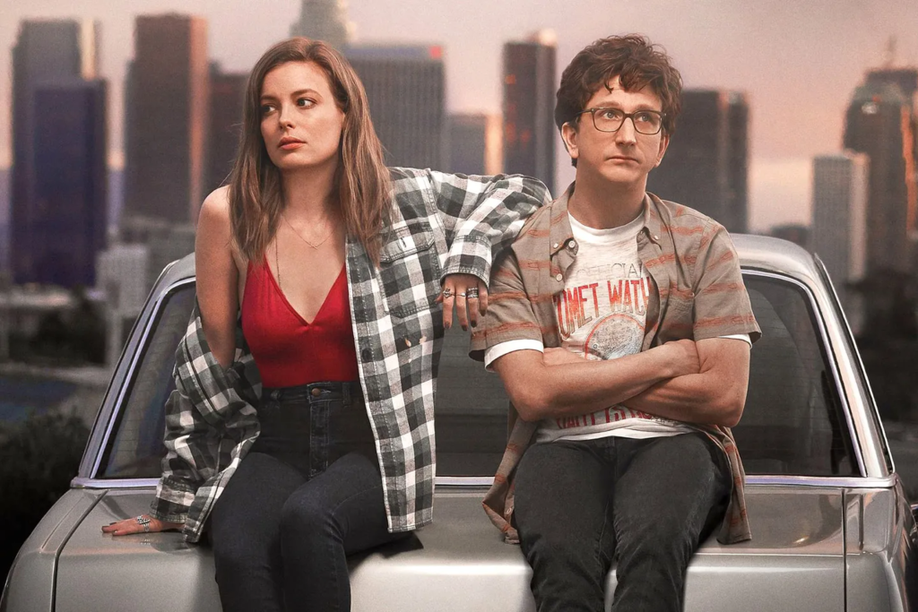 Gillian Jacobs as Mickey Dobbs and Paul Rust as Gus Cruikshank in Netlfix's Love series