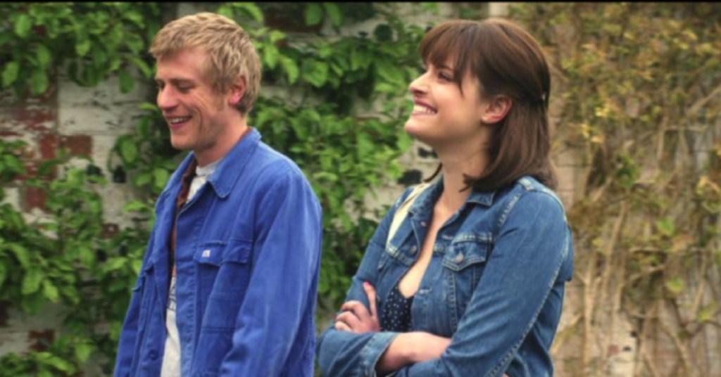 Johnny Flynn and Hannah Britland in Lovesick (2014)