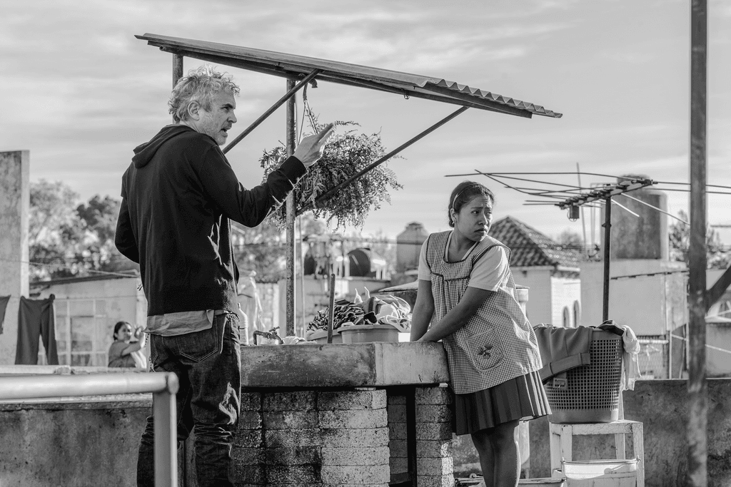 Alfonso Cuarón in the set of Roma (2018).
